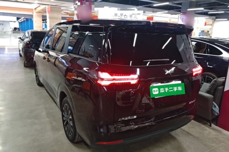 Used Wuling Starlight 730 2025 Model Plug-in Hybrid 125km Luxury Edition