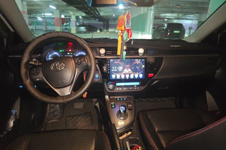 Used Toyota Levin 2016 Dual-Engine 1.8H GS E-CVT Elite Model with Sunroof Center Console