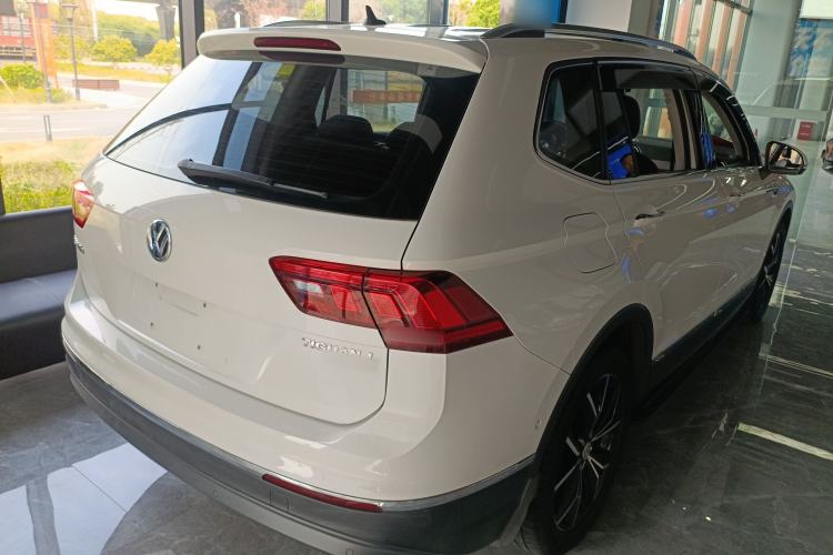 Used Volkswagen Tiguan L 2020 330TSI Automatic Two-Wheel Drive Smart Luxury Edition China VI Standard Rear Right 45 Deg