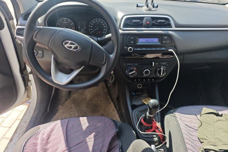 Used Hyundai Verna (older generation) 2017 1.4L Manual Refreshed Version China VI Standard Steering Wheel