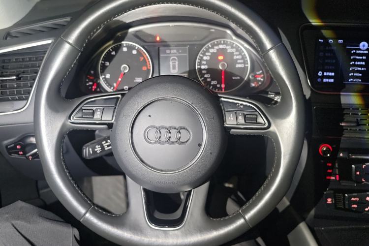 Used Audi Q5 2018 Collector's Edition 40 TFSI Ambition Model