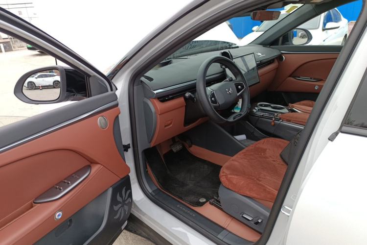 Used ARCFOX Alpha T5 2026 Model Pure Electric 560 Intelligent Enjoyment Version
