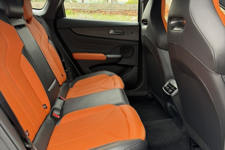 Used CHANGAN UNI-V 2025 Model Third-Generation 2.0T Dynamic Edition Interior 5