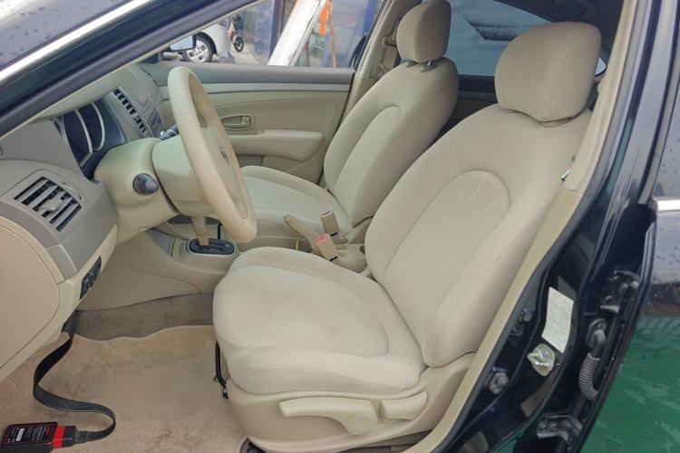 Used Nissan Sylphy 2012 Classic 1.6XE Automatic Comfort Edition Left Front Seat