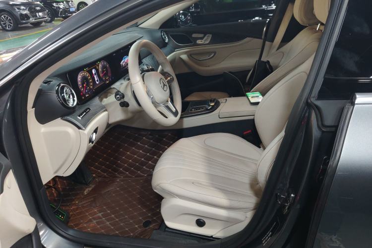 Used Mercedes-Benz CLS 2018 CLS 300 Dynamic Edition Left Front Seat