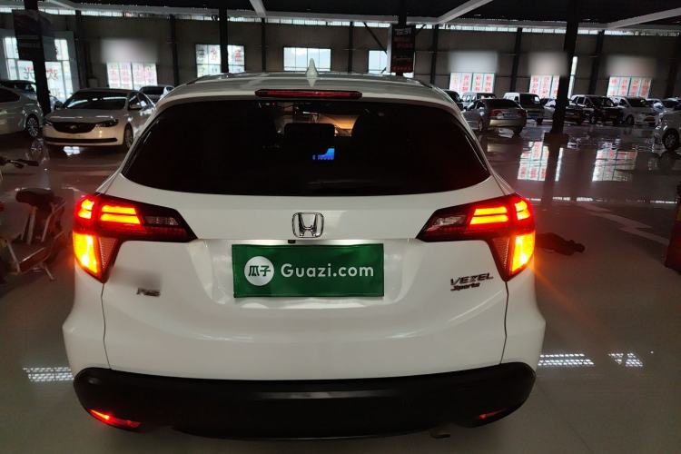 Used Honda Vezel 2017 1.8L CVT Front-Wheel Drive Pioneer Edition
