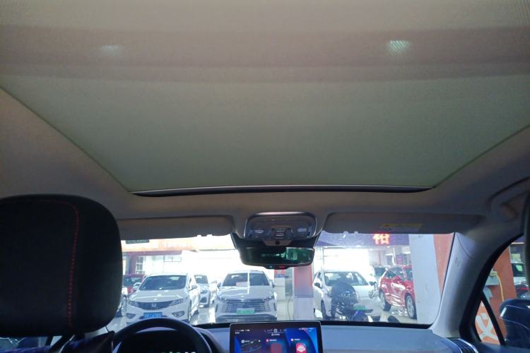 Used BYD Tang New Energy 2018 DM 2.0T All-Wheel Drive Smart Connectivity Luxury Model 7 Seats China V Emission Standard Headliner