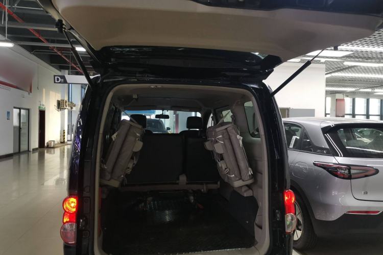 Used Nissan NV200 2016 Revised Version 1.6L Manual Luxury Edition