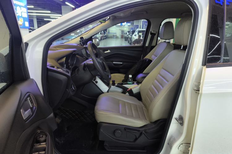 Used Ford Kuga 2013 1.6L GTDi Two-Wheel-Drive Comfort Model
