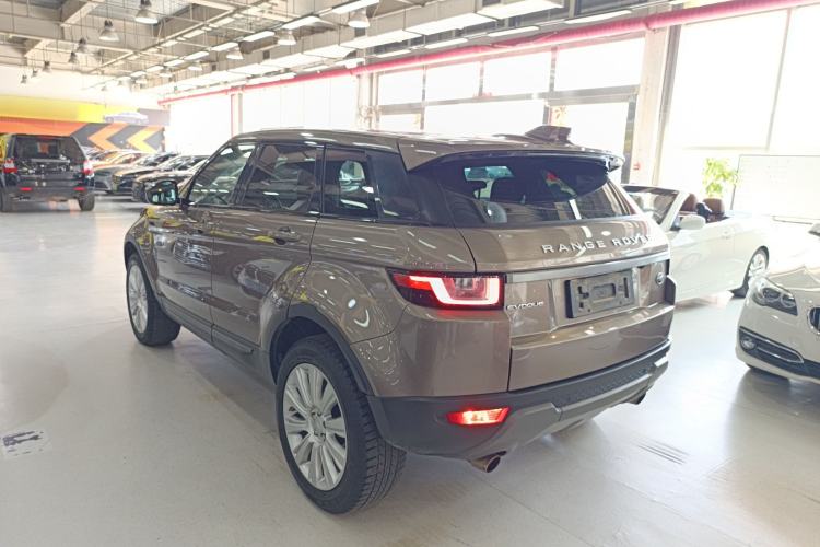 Used Land Rover Range Evoque 2017 2.0T SE Smart Glow Edition Rear Left 45 Deg