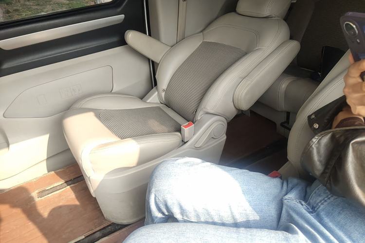 Used SAIC MAXUS G10 2016 2.4L Manual Elite Edition Left Rear Seat