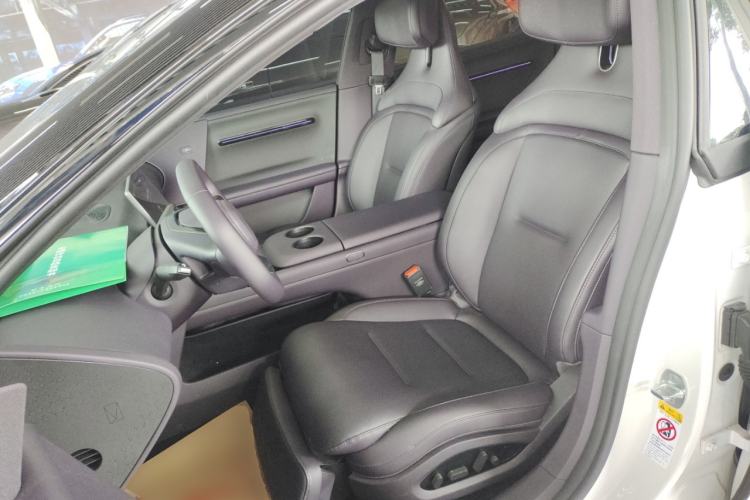 Used Avatr 06 2025 Ultra Pure Electric Edition