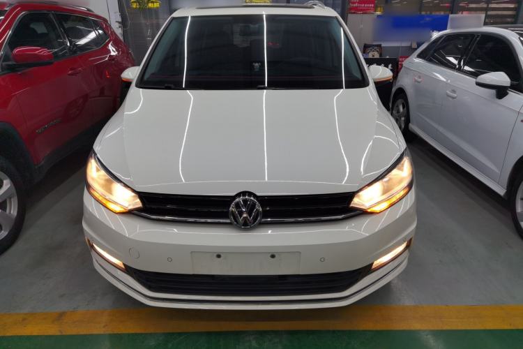 Used Volkswagen Touran 2018 Volkswagen Touran L 280TSI DSG Comfort Edition 7 Seats China V Emission Standard