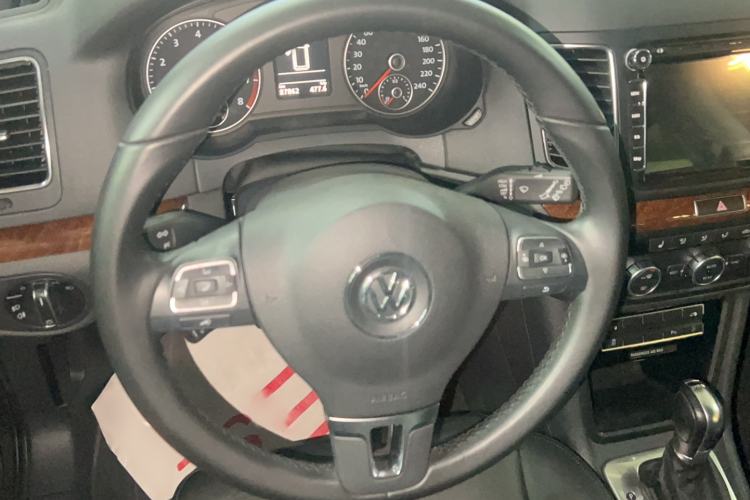 Used Volkswagen Sharan 2013 2.0 TSI Comfort Model