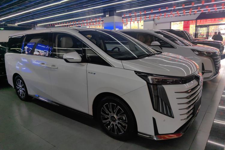 Used GAC Trumpchi E9 2023 E9 MAX Exterior 2