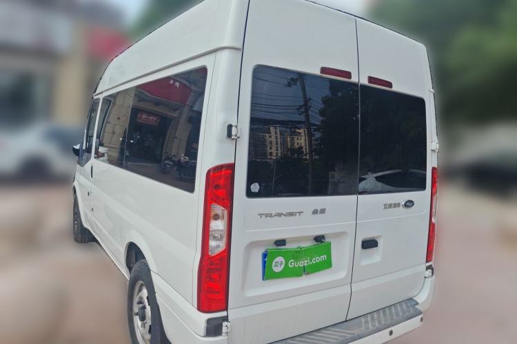 Used Ford Transit Custom 2016 2.2T Short-Wheelbase 6-Seater Mid-Roof Multi-Purpose Vehicle
