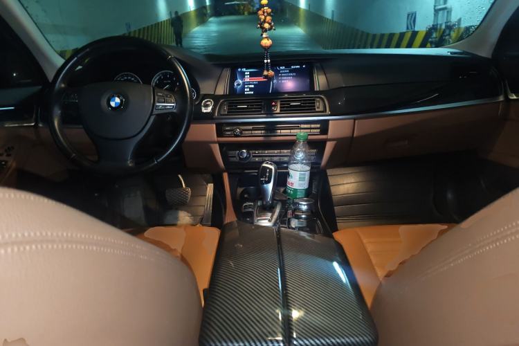 Used BMW 5 Series 2014 520Li Elegant Model
