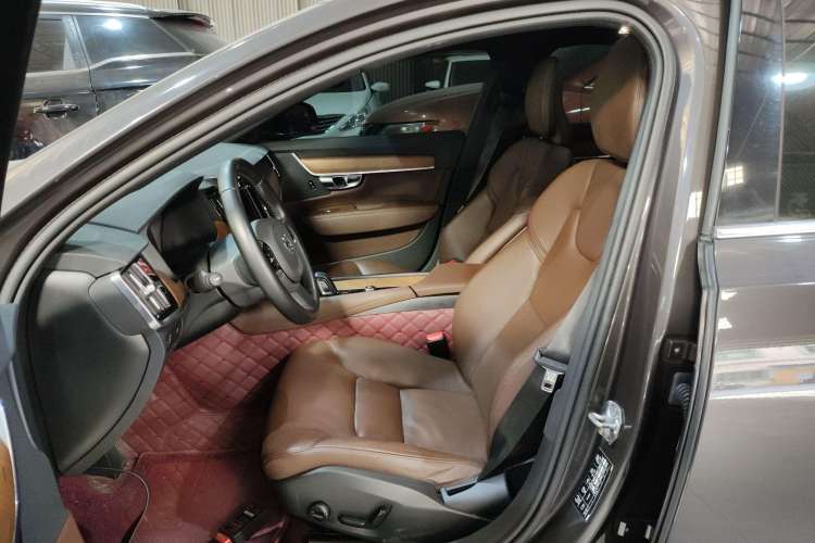 Used Volvo S90 2021 B5 Zhiyi Luxury Edition
