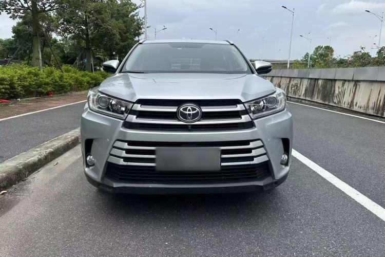 Used Toyota Highlander 2018 2.0T Two-Wheel Drive Elite Version 5 Seats China VI Standard