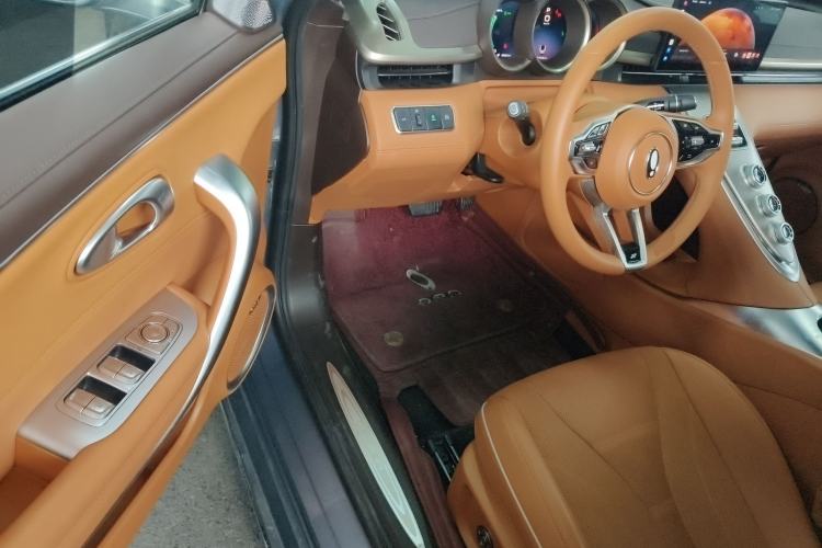 Used ORA Lightning Cat 2022 555 km Luxury Edition
