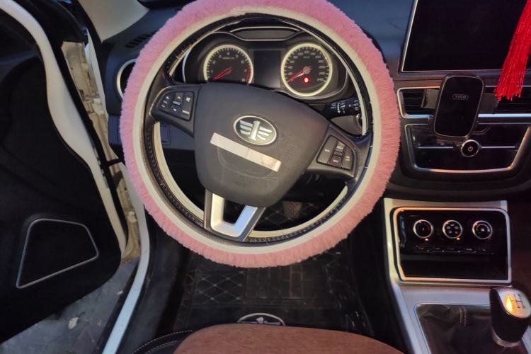 Used Bestune X40 2019 1.6L Manual Luxury Edition China VI
