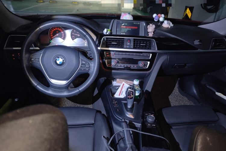 Used BMW 3 Series GT 2018 320i Sport Edition
