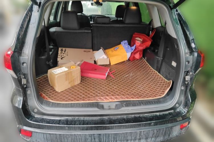 Used Toyota Highlander 2018 2.0T Four-Wheel Drive Prestige Version 7 Seats China V Emission Standard