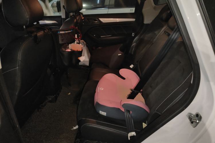 Used Roewe RX5 New Energy 2017 ERX5 EV400 Electric Internet Supreme Edition Left Rear Seat