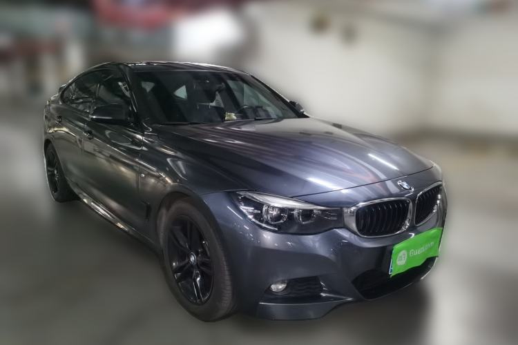 Used BMW 3 Series GT 2019 320i M Sport Package Front Right 45 Deg
