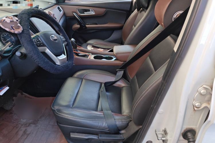 Used SWM X7 2017 1.5T Automatic Smart Enjoyment Version 7 Seats Left Front Seat