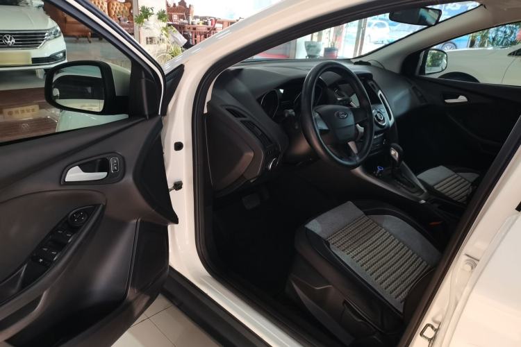 Used Ford Focus 2015 Hatchback 1.6L Automatic Comfort Model