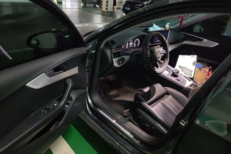 Used Audi A4L 2022 40 TFSI Fashion Dynamic Model
