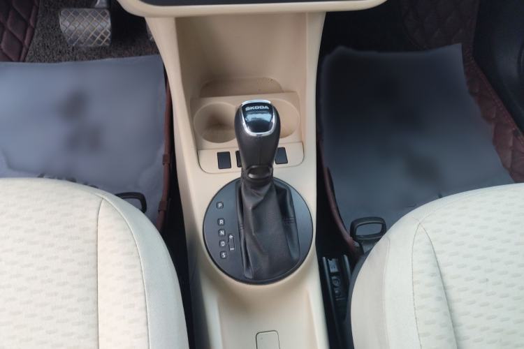 Used Skoda Fabia 2014 1.4L Automatic Crystal Edition
