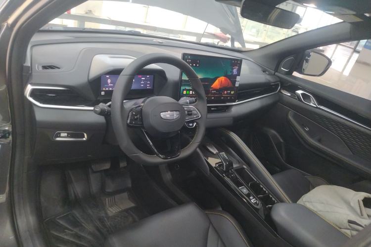 Used Geely Auto Coolray 2025 Bin Yue L 1.5T DCT Starlight Edition
