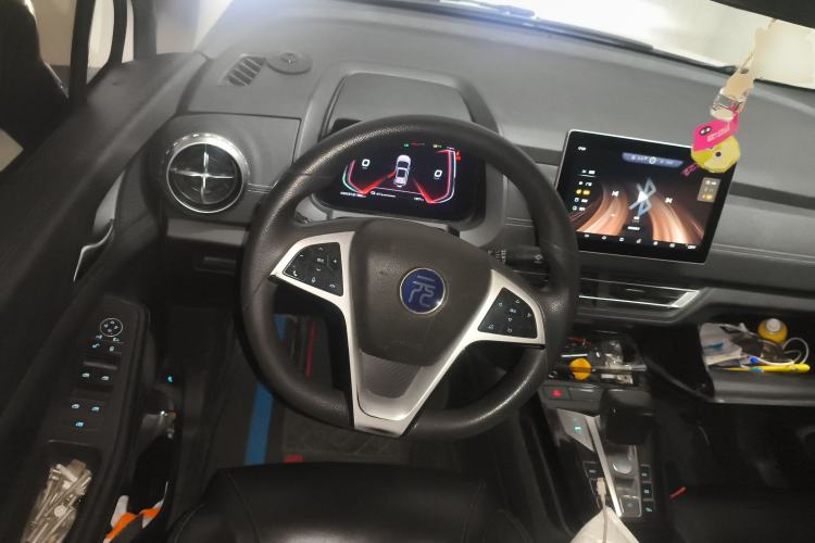 Used BYD Yuan New Energy 2019 EV535 Smart Connect Trendsetting Model
