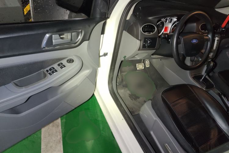 Used Ford Focus 2013 Hatchback Classic 1.8L Automatic Base Model