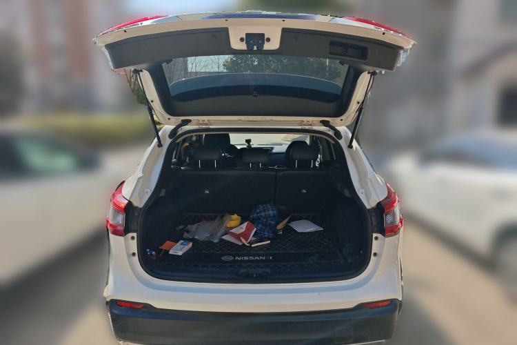 Used Nissan Qashqai 2019 2.0L CVT Luxury Edition Trunk