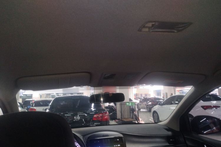 Used Nissan Tiida 2014 1.6L CVT Comfort Model
