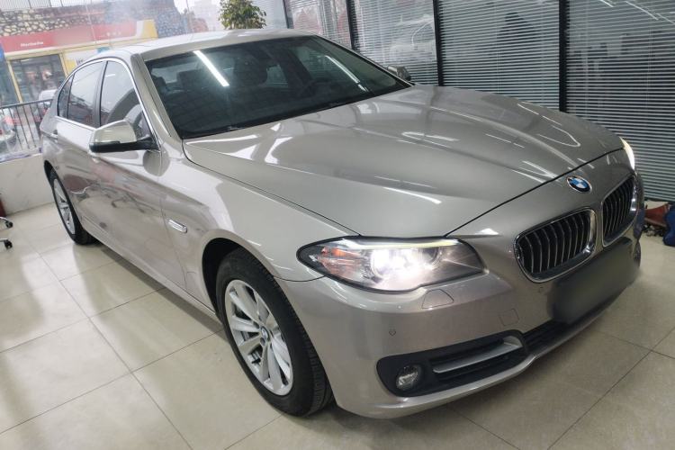 Used BMW 5 Series 2014 520Li Elegant Model
