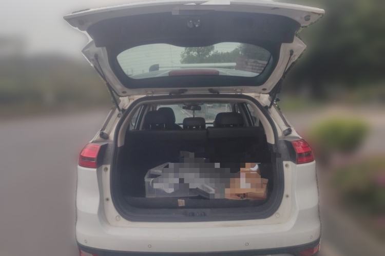 Used Geely Auto Emgrand X7 Sport 2016 1.8TD Automatic All-Wheel Drive Smart Version Trunk