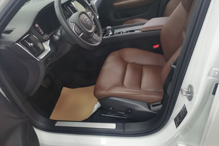 Used Volvo S60 2023 B4 Zhiyi Luxury Edition