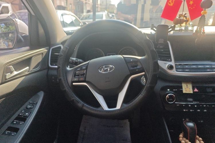 Used Hyundai Tucson 2015 1.6T Dual-Clutch Two-Wheel-Drive Smart Model