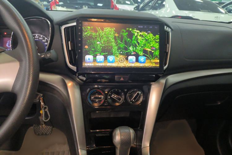 Used Venucia T70 2016 2.0L CVT Smart Choice Edition Interior 3