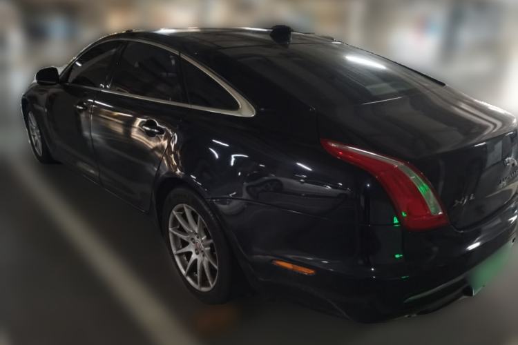 Used Jaguar XJ 2016 XJL 2.0T Two-Wheel-Drive Elegant Business Edition
