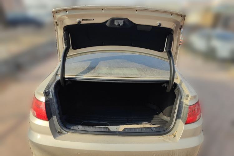 Used Geely Auto Emgrand GL 2017 1.3T Manual Elite Model
