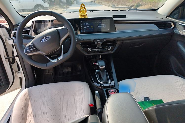 Used Ford Escort 2021 1.5L Automatic Diamond Edition Center Console