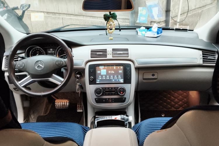 Used Mercedes-Benz R-Class 2014 R 320 4MATIC Business Model