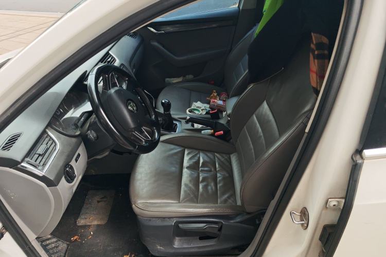 Used Skoda Octavia 2015 1.6L Manual Yijun Edition Left Front Seat