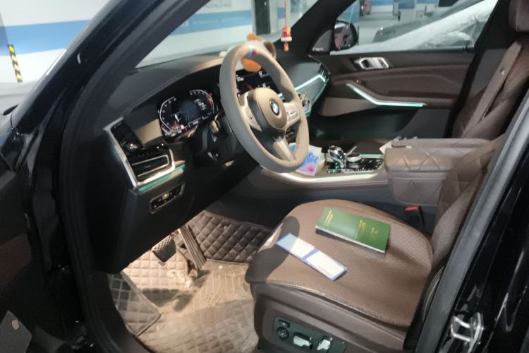 Used BMW X5 2022 xDrive 40Li M Sport Package