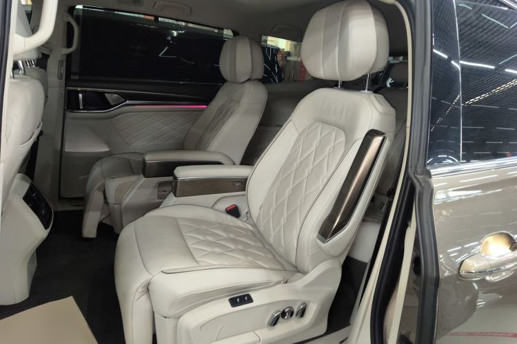 Used Volkswagen Viloran 2020 380TSI Prestige Edition
